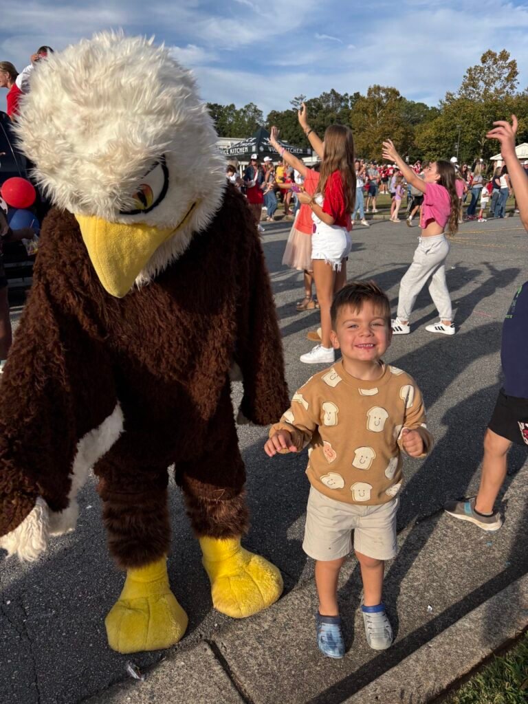 KuVrVdVbTAu_KzLDy7Noeg